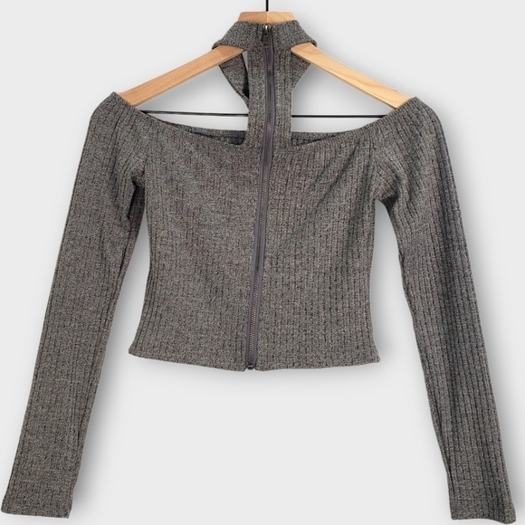 LF Seek The Label Off the Shoulder High Neck Top - Picture 5 of 8